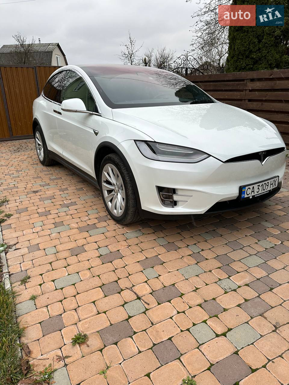 2020 Tesla Model X - мініатюра 2