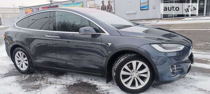 Внедорожник / Кроссовер Tesla Model X 2017 в Киеве