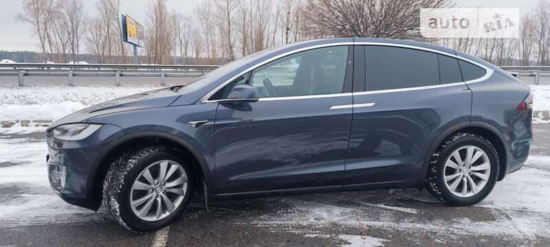 Внедорожник / Кроссовер Tesla Model X 2017 в Киеве
