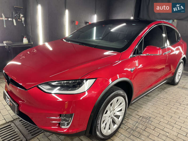 Tesla Model X