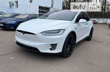Tesla Model X  2020