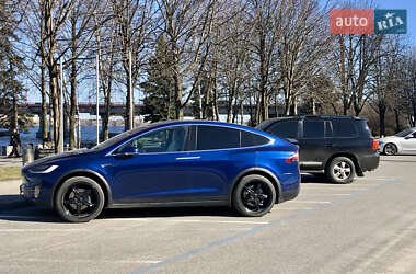 Позашляховик / Кросовер Tesla Model X 2017 в Дніпрі