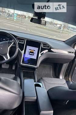 Позашляховик / Кросовер Tesla Model X 2016 в Києві