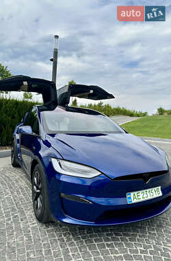 Tesla Model X 2022