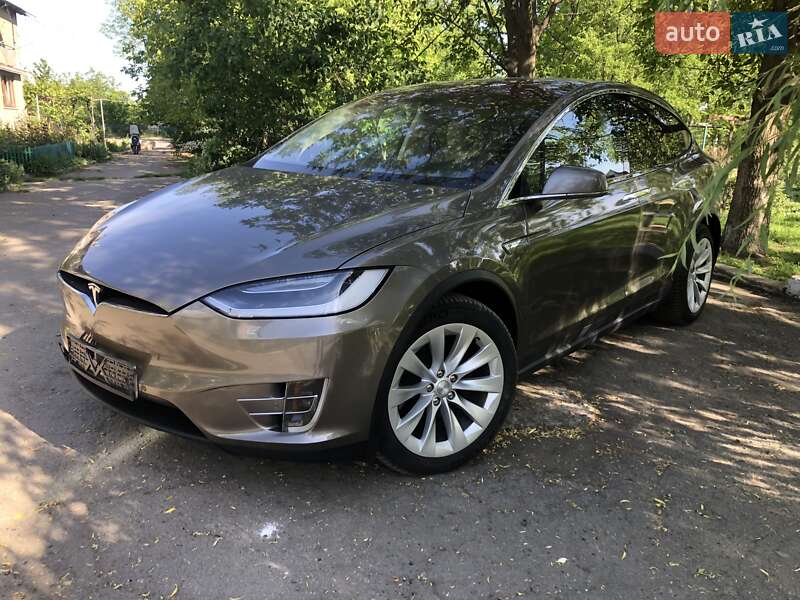 Tesla Model X