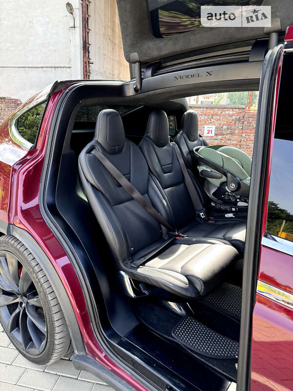 Внедорожник / Кроссовер Tesla Model X 2016 в Львове