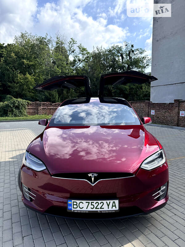 Внедорожник / Кроссовер Tesla Model X 2016 в Львове