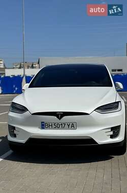 Tesla Model X  2019