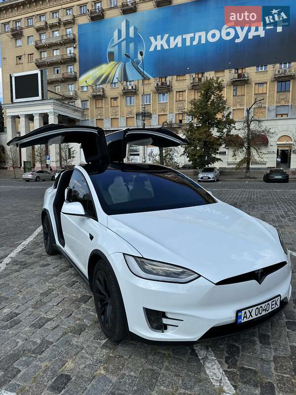 Внедорожник / Кроссовер Tesla Model X 2019 в Харькове