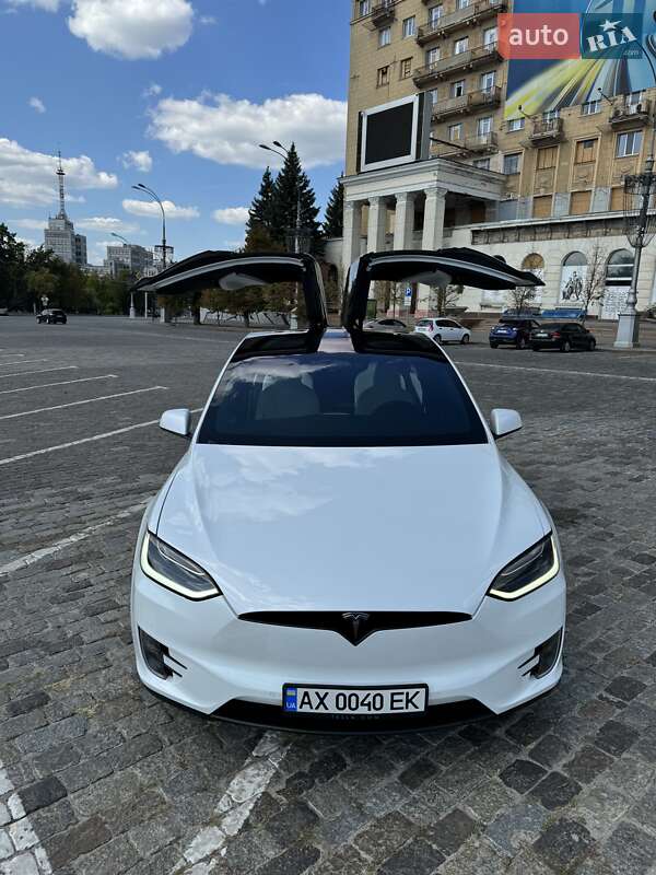 Внедорожник / Кроссовер Tesla Model X 2019 в Харькове