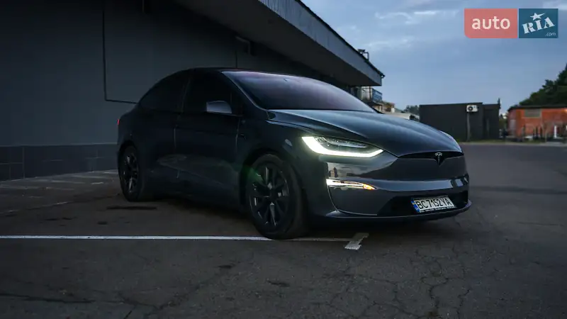 Tesla Model X