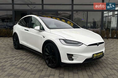 Tesla Model X 2019