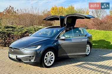 Tesla Model X  2018