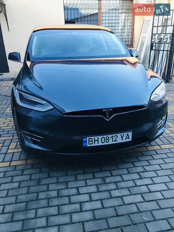 Tesla Model X
