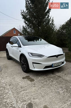 Tesla Model X  2022