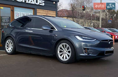 Tesla Model X  2018