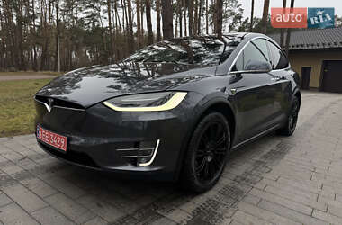 Tesla Model X  2017