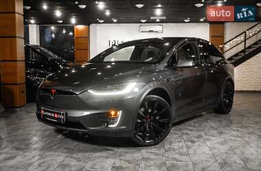 Tesla Model X  2019