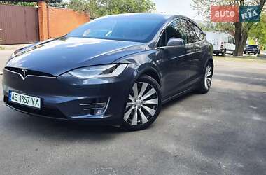 Tesla Model X  2019
