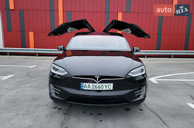 Tesla Model X  2020