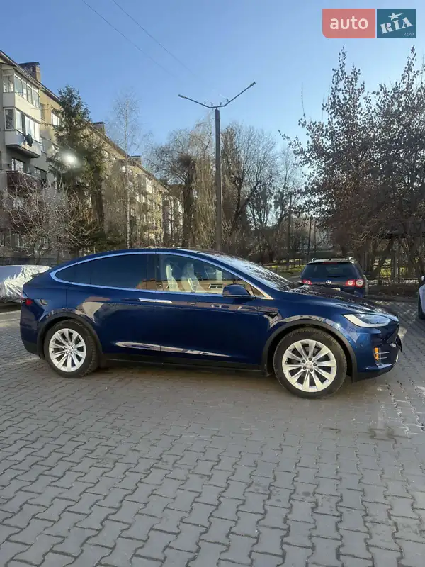 Tesla Model X