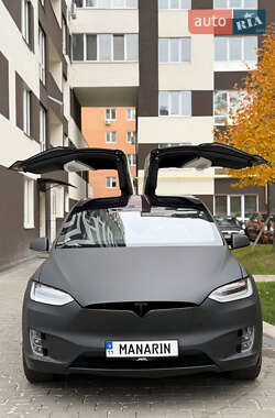 Tesla Model X  2019