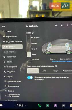 Внедорожник / Кроссовер Tesla Model X 2024 в Киеве