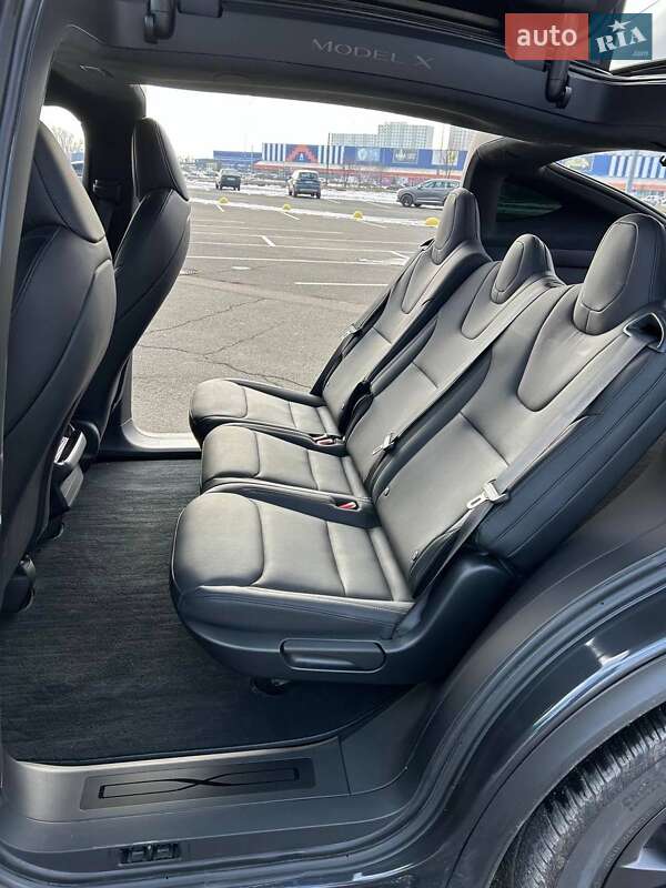 Внедорожник / Кроссовер Tesla Model X 2024 в Киеве
