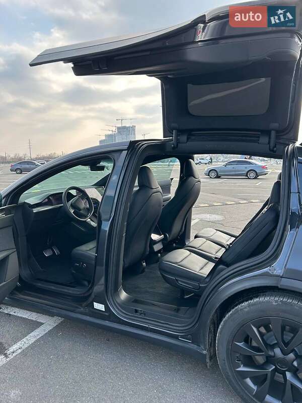 Внедорожник / Кроссовер Tesla Model X 2024 в Киеве