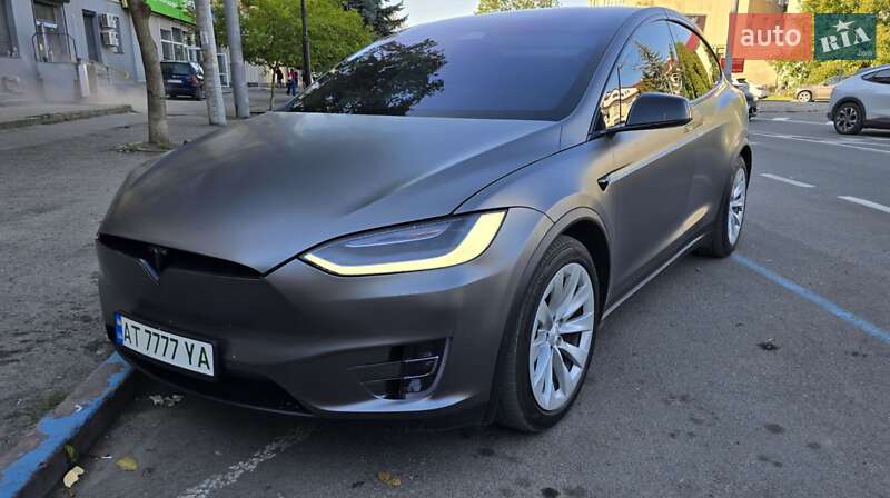 Tesla Model X