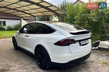 Tesla Model X  2023