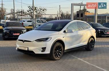 Tesla Model X  2020
