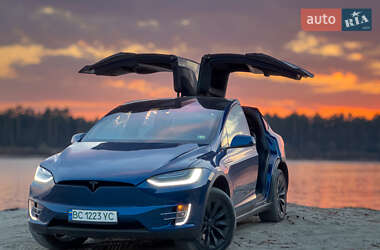 Tesla Model X  2016
