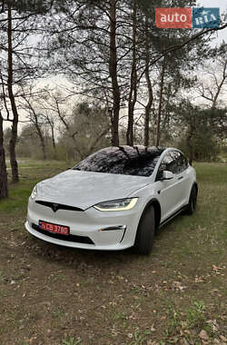 Tesla Model X 2023