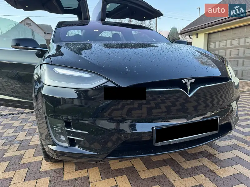 Tesla Model X