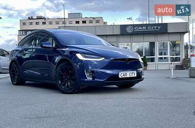 Tesla Model X 2019