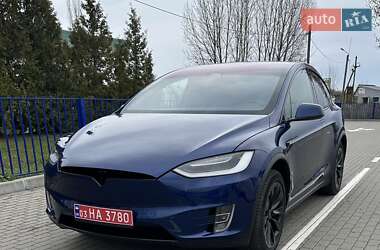 Tesla Model X 2020