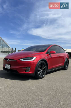 Tesla Model X  2020