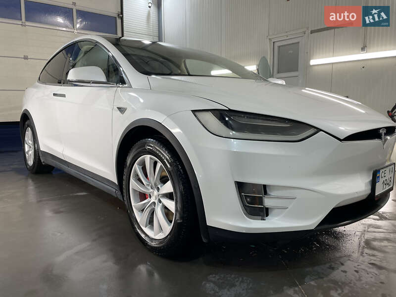 Внедорожник / Кроссовер Tesla Model X 2016 в Черновцах