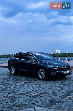 Tesla Model X  2017
