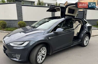 Tesla Model X 2018