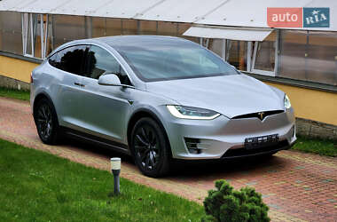Tesla Model X  2018
