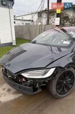 Tesla Model X  2018