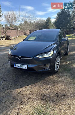 Tesla Model X 2018
