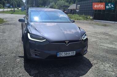 Tesla Model X 2016