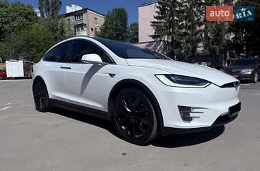 Tesla Model X  2020