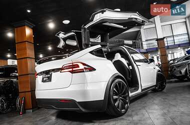 Tesla Model X 2023