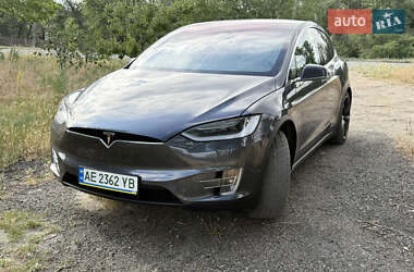 Tesla Model X  2019