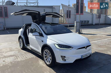 Tesla Model X  2019