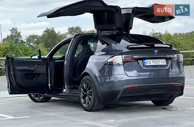 Tesla Model X  2022